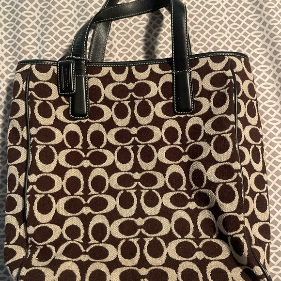 Coach Brown and Cream Shoulder Bag - Picture 3 of 16